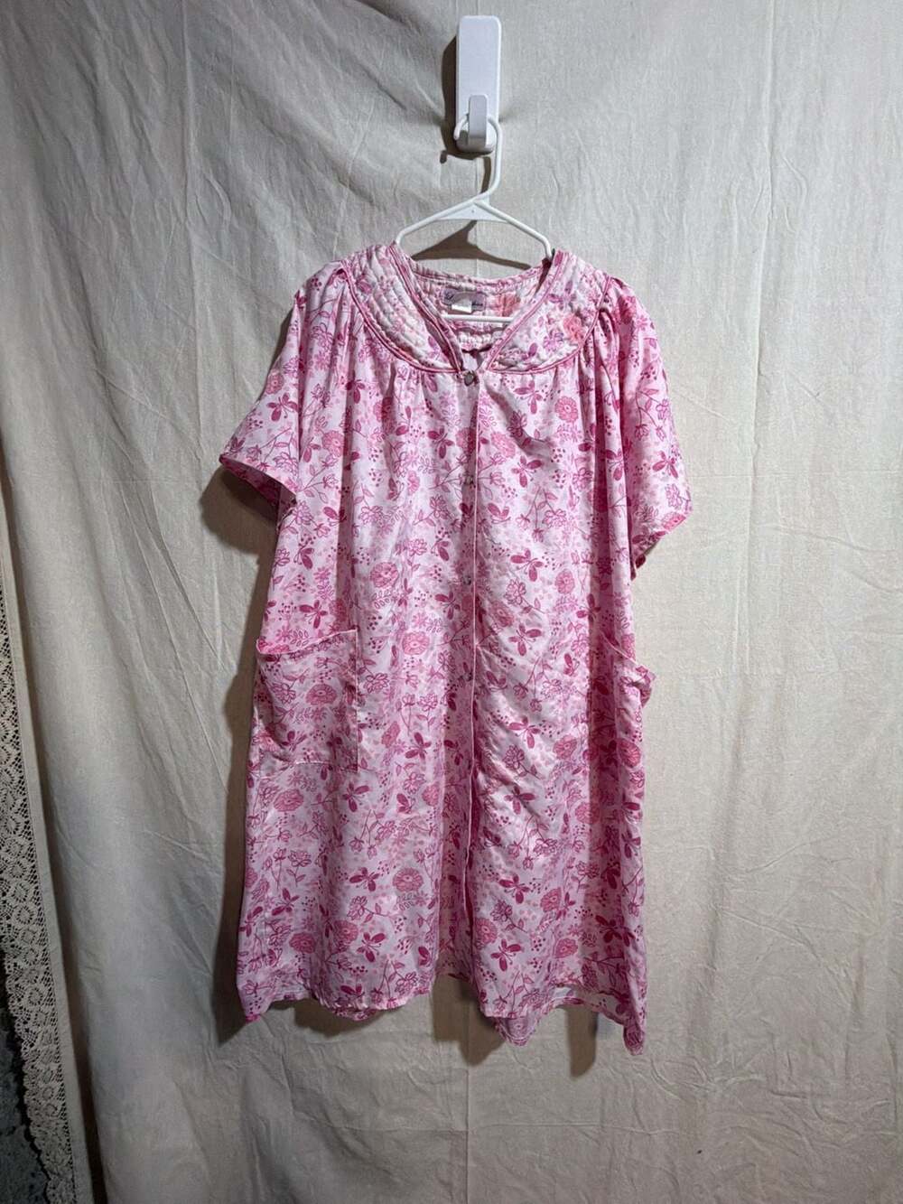 Lati Fashion Pink Floral Short Sleeve Snap-Front Duster Housecoat with Pockets